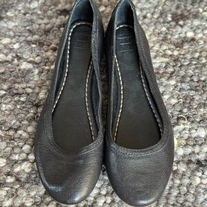 Frye Carlson Black Leather Ballet Flats